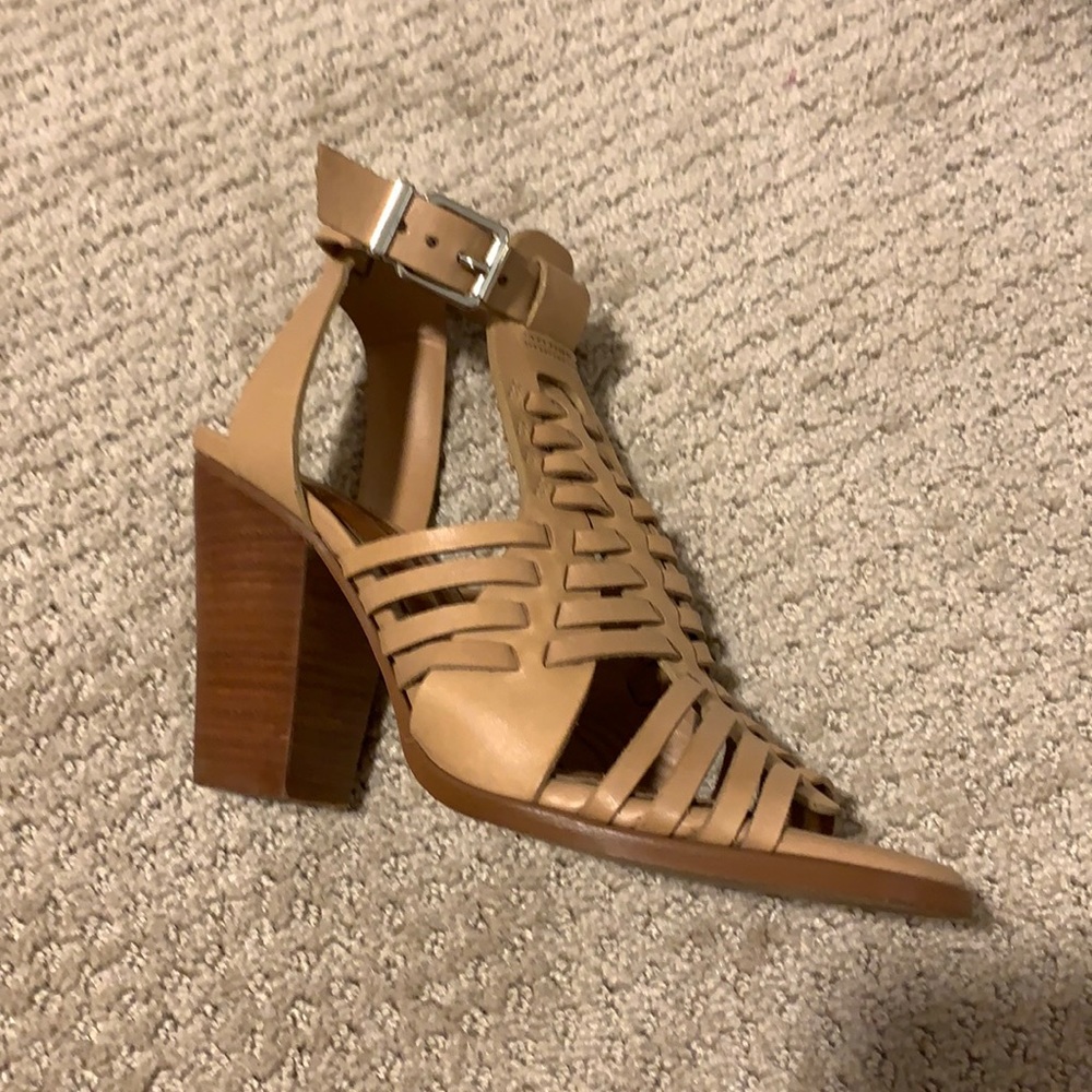 Gianni Bini leather heeled sandals, size 6
